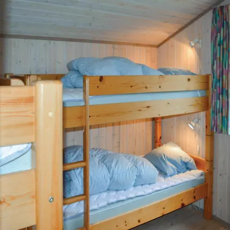 Three Bedroom Holiday In بيت للعطل Hadsund