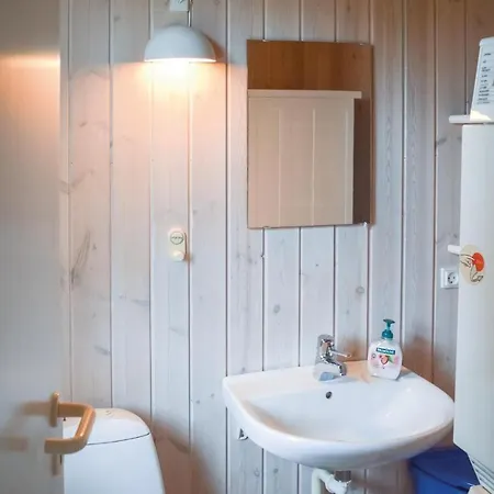 Three Bedroom Holiday In * Hadsund